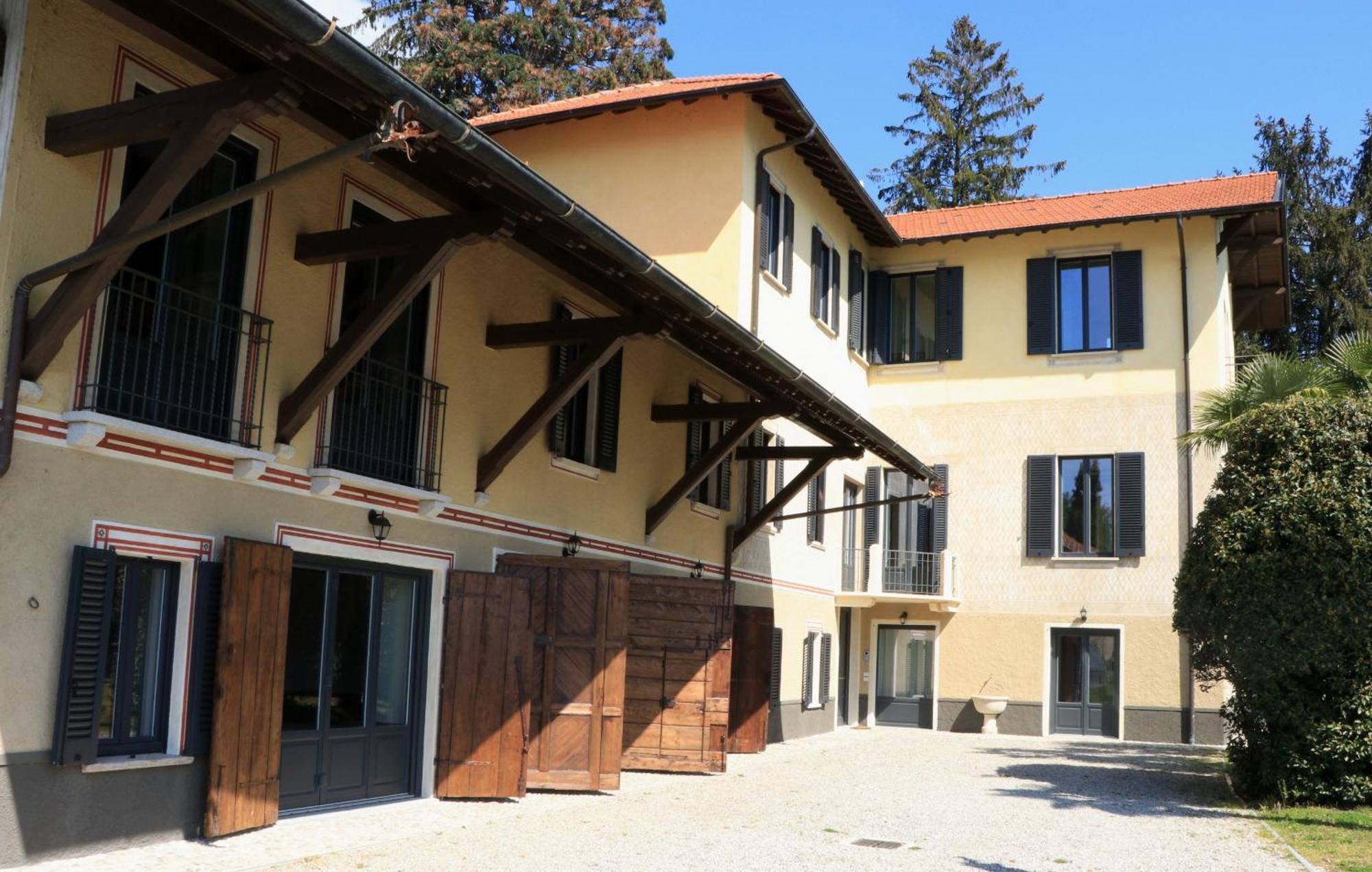 Beach Villa Fiorina Ghiffa Esterno foto